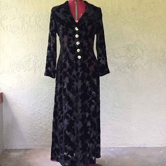 Alexia Admor Jackets & Blazers - Alexia Admore Velvet Maxi Duster